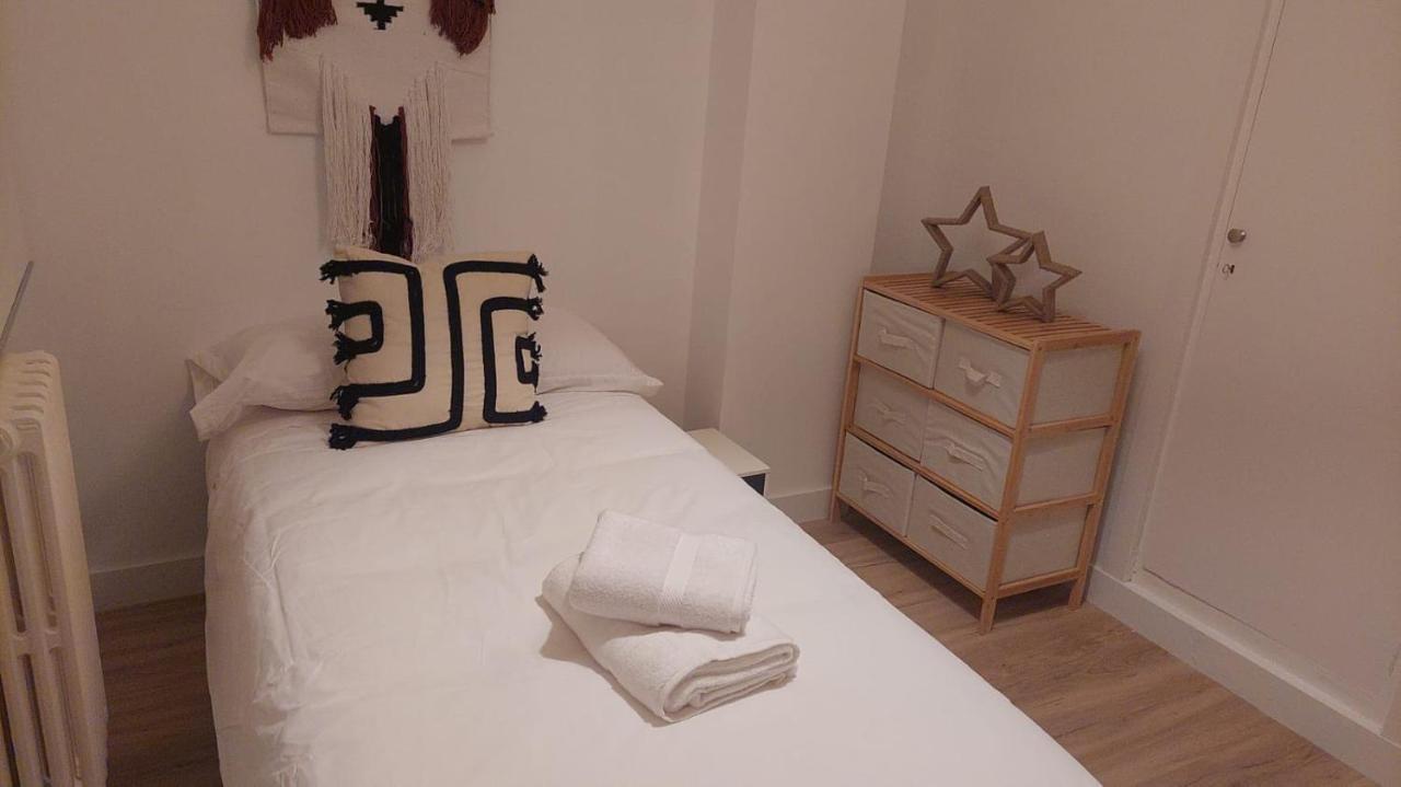 Tuguest Pedro Antonio II Apartment Granada Luaran gambar